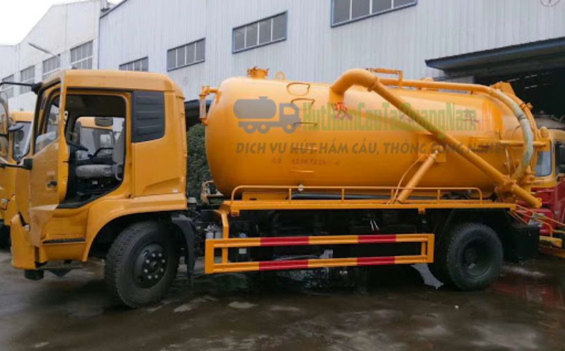 Hút hầm cầu Núi Thành tiềm ẩn nhiều rủi ro