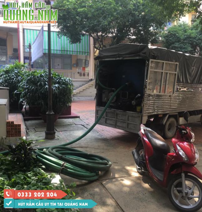Ngay khi xuất hiện mùi hôi thối trong nhà vệ sinh, hệ thống cống thải, hãy suy nghĩ tới hầm cầu bị đầy, nghẹt